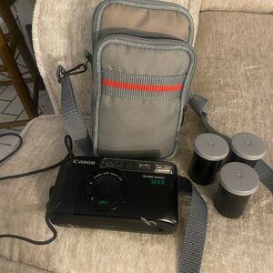 Canon Sure Shot MAX 35mm Point & Shoot Film Camera Black w/ Case & Film